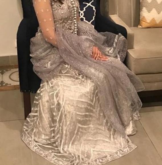 Beautiful Pakistani original brand mushq long dres - Picture 4 of 5